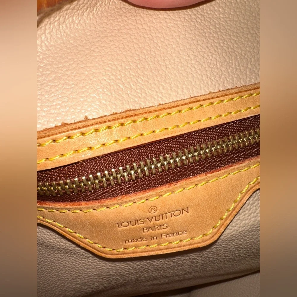 Louis Vuitton Vintage Authentic GM Monogram Bucket Shoulder Bag PERFECT INTERIOR